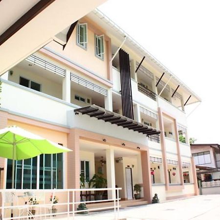 Santipran Place Hotell Udon Thani Eksteriør bilde