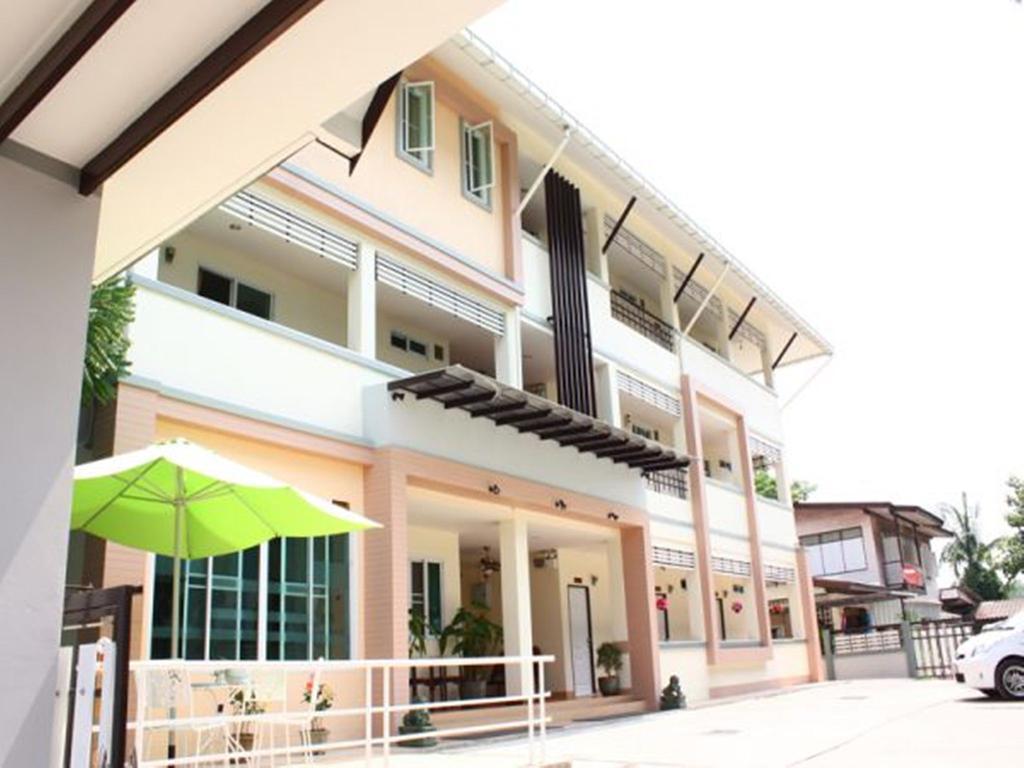 Santipran Place Hotell Udon Thani Eksteriør bilde